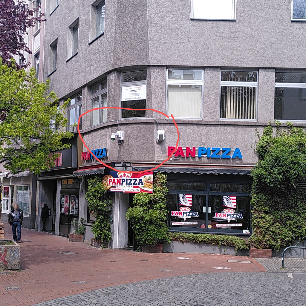 Zwei Kameras an der Ecke Münsterstraße/Westhoffstraße